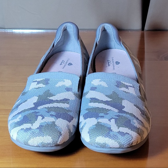 Clarks Washable Knit Slipons | Poshmark
